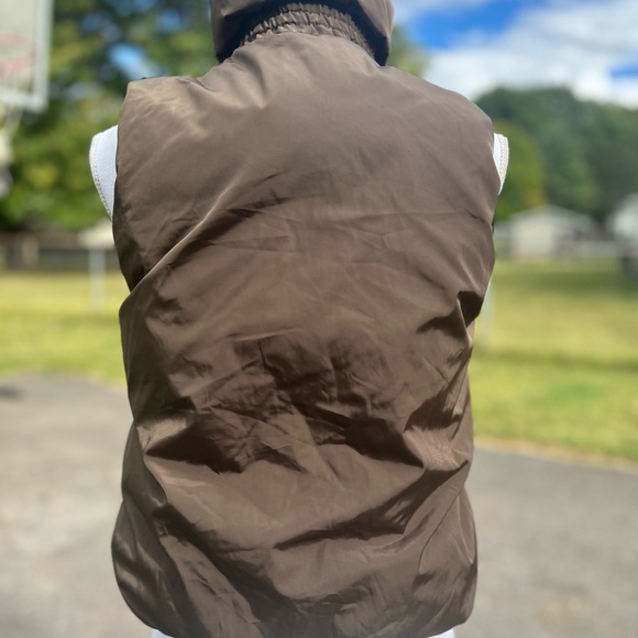 Gap and Old Navy Sz M Winter Vest Puffer Bundle - Picture 12 of 14